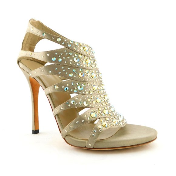 Unworn GUCCI Crystal Encrusted Taupe Satin Sandals Heels Pumps Shoes 38